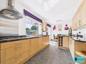 Kitchen/Diner- click for photo gallery